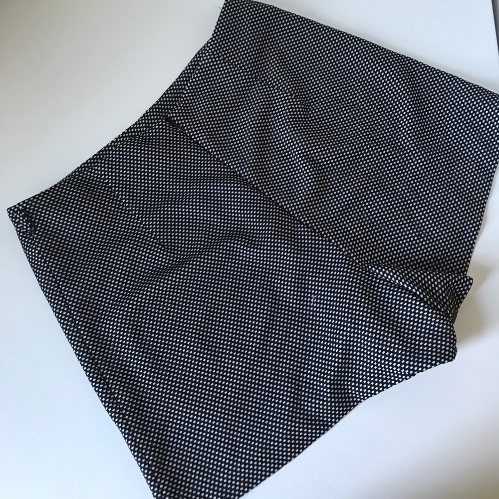 High waisted pattern shorts